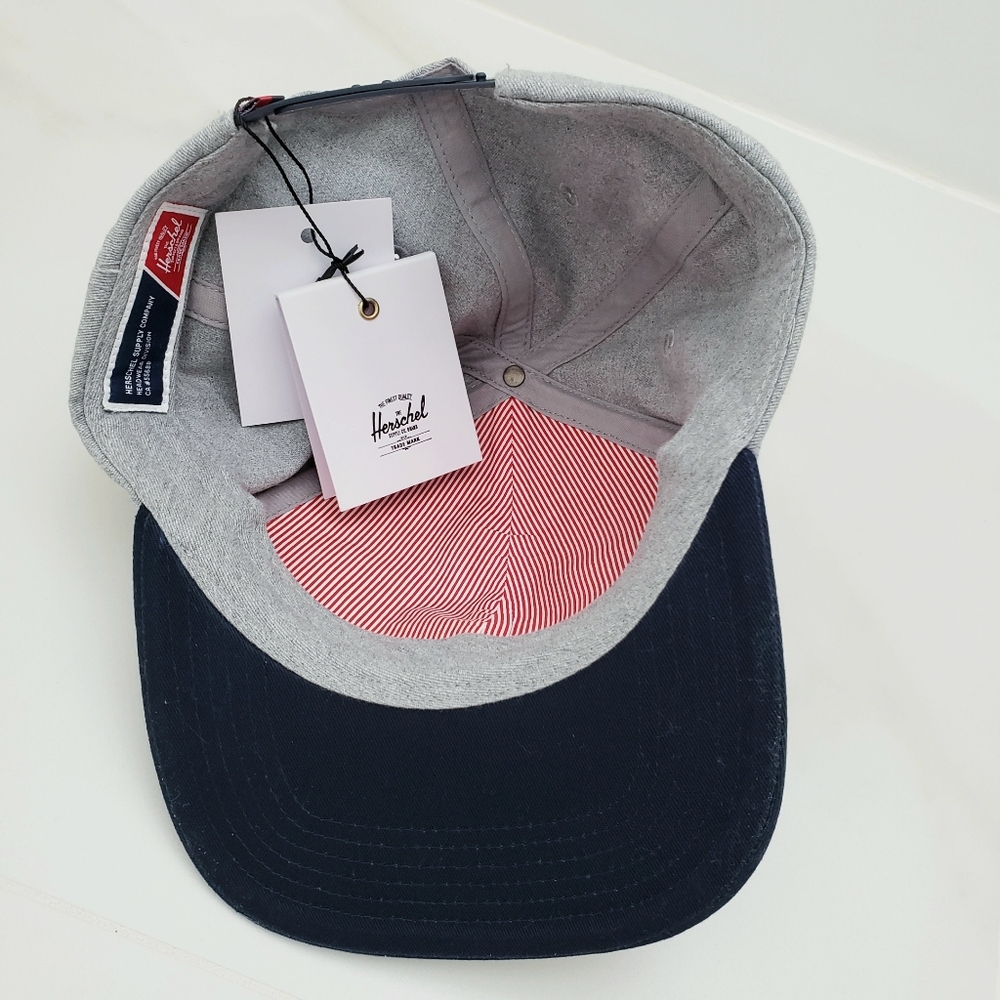 NEW Herschel Supply Co. Whaler Classic 6-Panel Cap Grey and Navy One Size - Picture 4 of 8